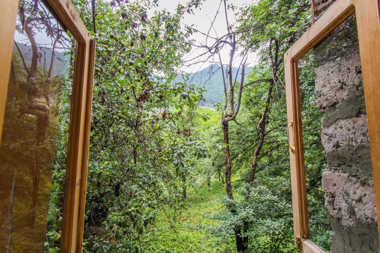 Eka&Nino Guesthouse Mestia Exterior photo